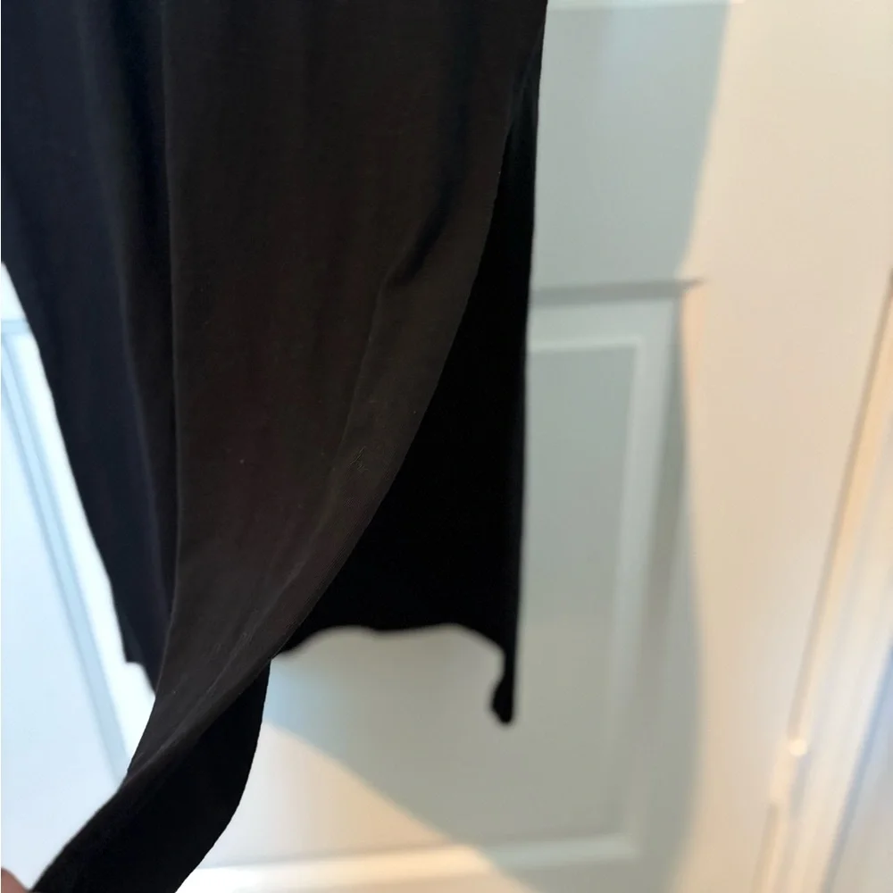 Treasure & Bond Black V-Neck Short Sleeve Maxi Dress - Picture 8 of 9